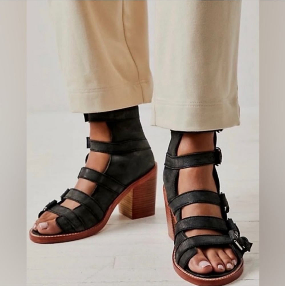 NWOT Free People Buckle Up Baby Block Heel Sandals Size 36
